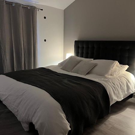 Appartement Chaleureux Proche Rer/ Cdg / Parc Expo スヴラン エクステリア 写真
